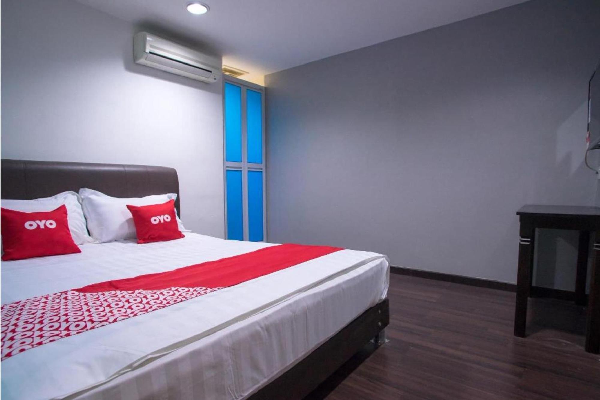 Oyo 90281 Hotel Taj Seksyen 13 Shah Alam Exterior foto