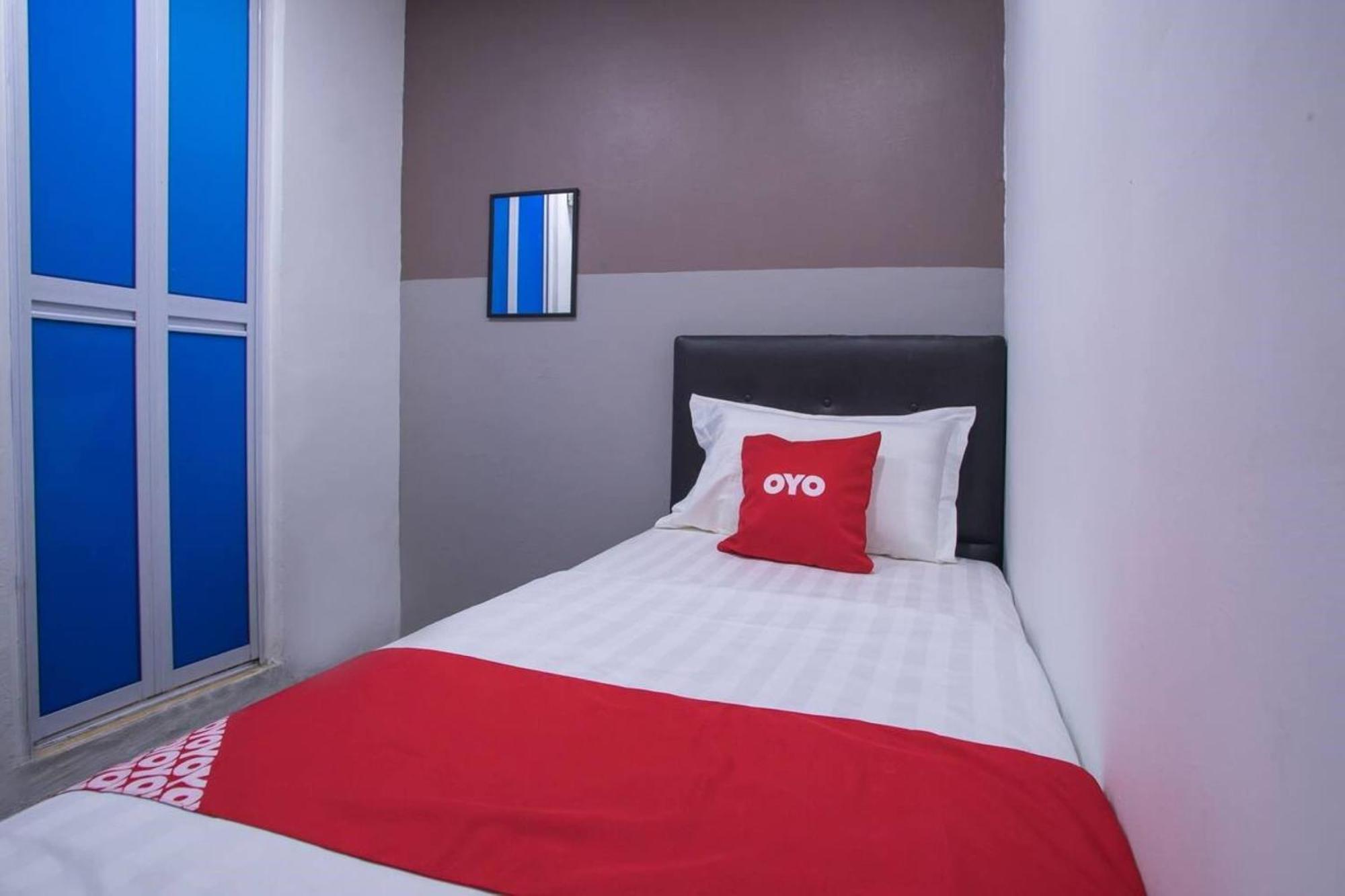 Oyo 90281 Hotel Taj Seksyen 13 Shah Alam Exterior foto